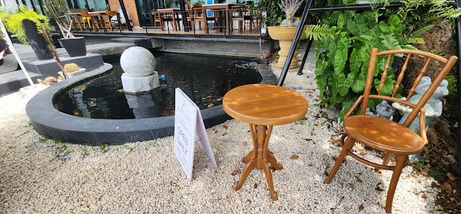 Opinii despre สามไบเถา คาเฟ่ แอนด์ บิสโตร în อำเภอเมืองนครสวรรค์ - การบริการอาหารและที่พัก