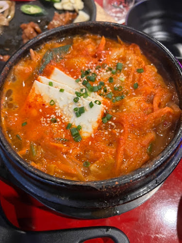 คอมเบโพจา GeonbaePocha Korean Restaurant - เมือง