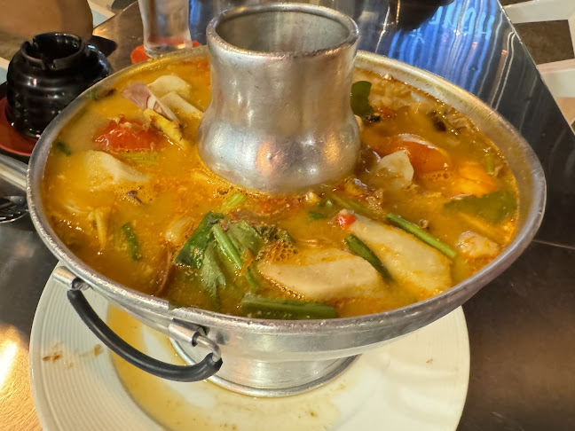 ร้านเนื้อหอม​ ริมมูล​ อุบลราชธานี​ (Nuehom​ Restuarant)​