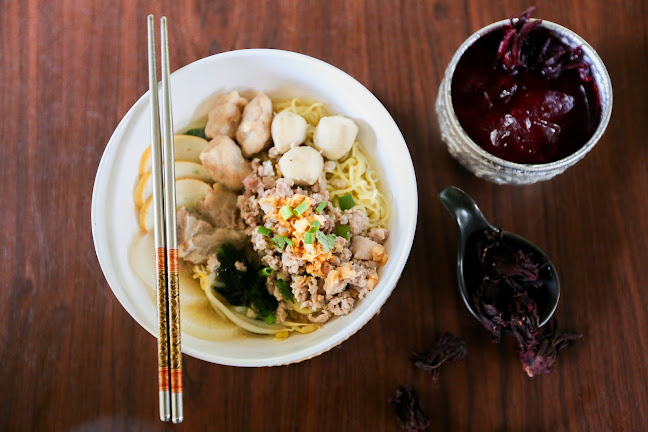 Opinii despre ยายแกะ ก๋วยเตี๋ยวหมูต้มยำ în เมือง - การบริการอาหารและที่พัก