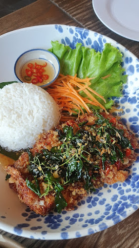 สามไบเถา คาเฟ่ แอนด์ บิสโตร - อำเภอเมืองนครสวรรค์