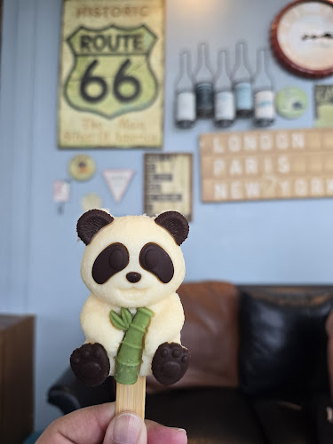 The Coffee Club Jungceylon Patong - การบริการอาหารและที่พัก