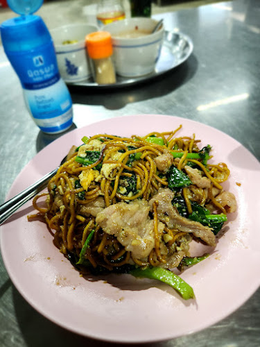 ราดหน้าราโด โกหน่ำ