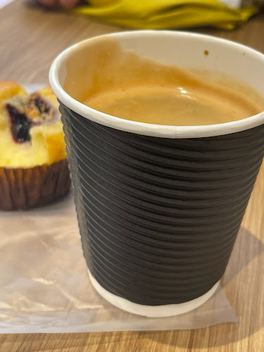 บัน เซ็นทรัลวิลเลจ สุวรรณภูมิ - การบริการอาหารและที่พัก