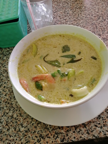 Opinii despre Tom Yum Restaurant în อำเภอเมืองภูเก็ต - การบริการอาหารและที่พัก