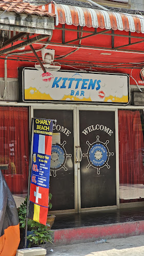 Kittens Bar - การบริการอาหารและที่พัก