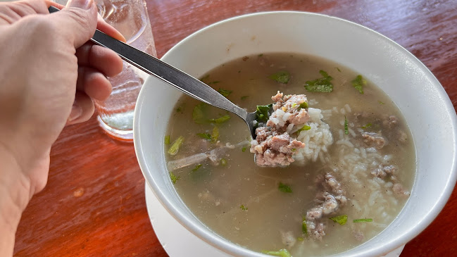 Green Tree Rest. & Pub - การบริการอาหารและที่พัก