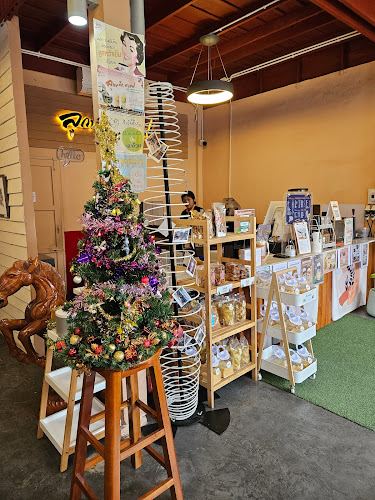 117 ถ. ราชภักดี ตำบล ท่าประดู่ อำเภอเมืองระยอง ระยอง 21000