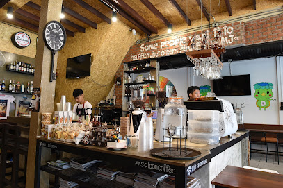 ซาลูน คอฟฟี่ แอนด์ บาร์