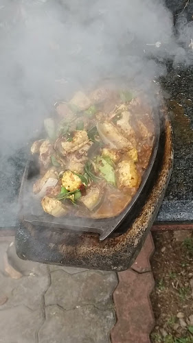 ครัวดอกคูณ - การบริการอาหารและที่พัก