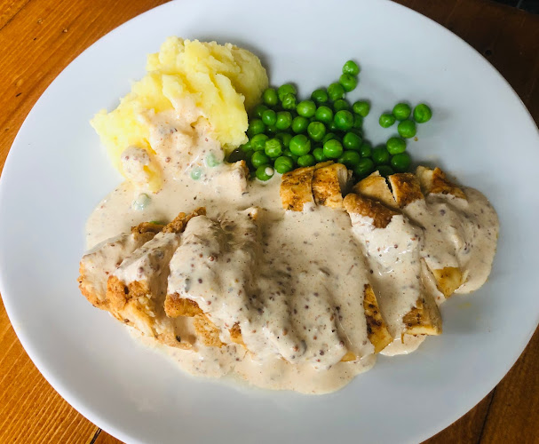 201/1 ถนน นาใน ตำบลป่าตอง อำเภอกะทู้ ภูเก็ต 83150