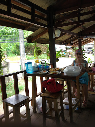 Opinii despre Ko dum restaurant în อำเภอเมืองภูเก็ต - การบริการอาหารและที่พัก