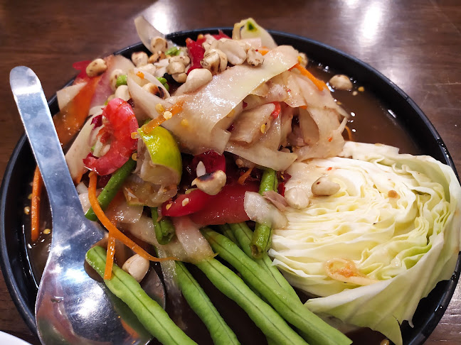 NINETY 9 Garden - การบริการอาหารและที่พัก