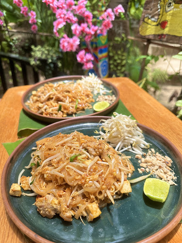 ซอย ปลักเจ 3 ตำบล กะรน อำเภอเมืองภูเก็ต ภูเก็ต 83100