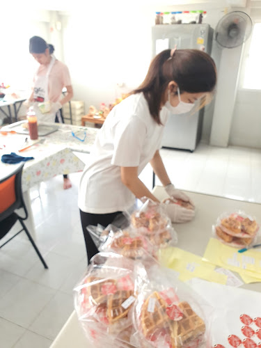 วาฟเฟิล in town - การบริการอาหารและที่พัก