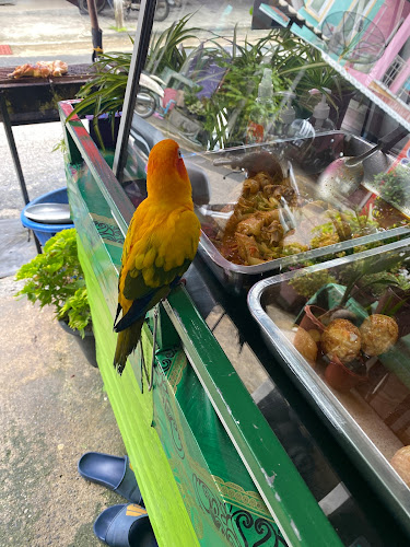 Ihshaa Halal Restaurant - การบริการอาหารและที่พัก