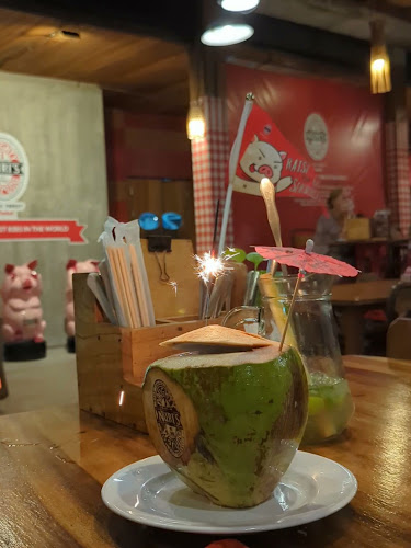 Comentarii opinii despre Naughty Nuri's Phuket