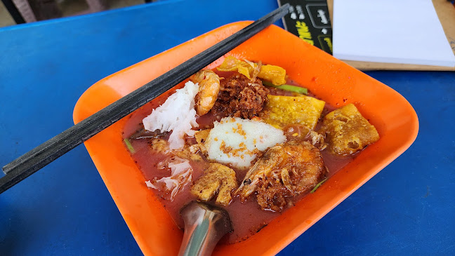 ร้านตาแพะ เย็นตาโฟทรงเครื่องระยอง - การบริการอาหารและที่พัก