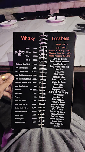 คาเฟ่ เดอ บีช พัทยา - อำเภอบางละมุง