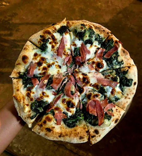 Opinii despre SMAZ Bistro สมาส บิสโทร în อำเภอเมืองนครราชสีมา - การบริการอาหารและที่พัก