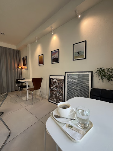 scene café - เมือง