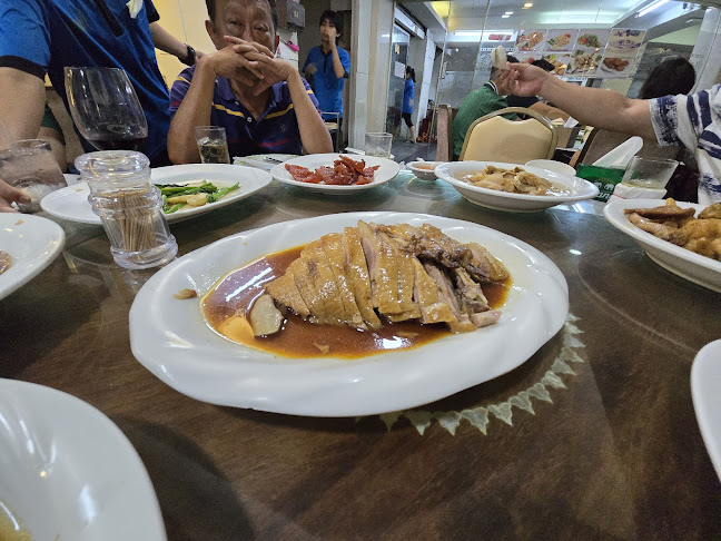 เล้งกี่ - การบริการอาหารและที่พัก