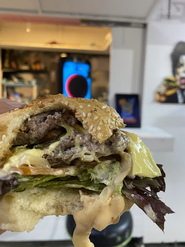 Comentarii opinii despre BURGER JACK MJ