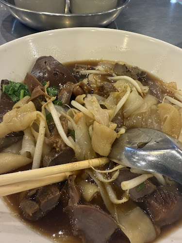 Opinii despre เตียกุ่ยฮวดก๋วยเตี๋ยวเป็ด บางนาตราด กม.19 (Tiaguihuad restaurant) în อำเภอบางพลี - การบริการอาหารและที่พัก