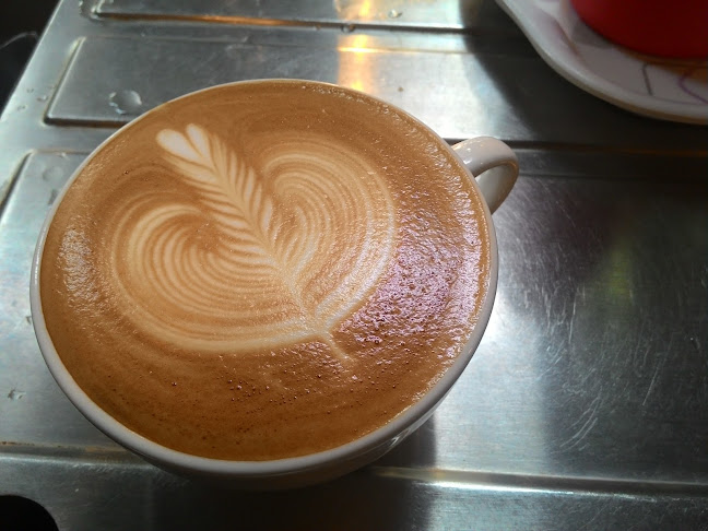 Comentarii opinii despre 379 Drip กาแฟเรียบง่ายใต้ถุนบ้านเลขที่ 379