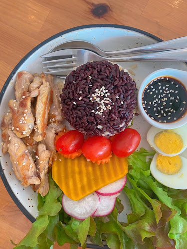 Grow Up Eatery & Farm - อำเภอเมืองอุบลราชธานี