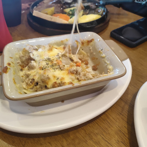 R2FV+6HH ส โน ว์ ไว ท น์, ตำบล นครปฐม อำเภอเมืองนครปฐม นครปฐม 73000