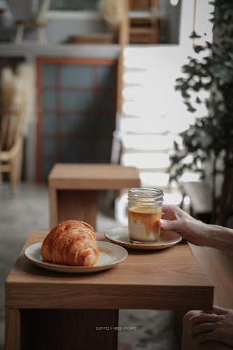 Opinii despre COFFEE I NEED U CAFE' în อำเภอบางพลี - การบริการอาหารและที่พัก