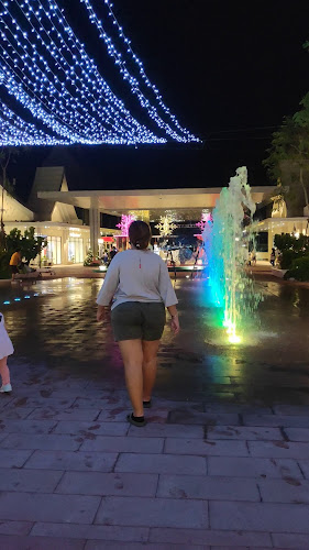 Opinii despre เชสเตอร์ (เซ็นทรัล วิลเลจ) în อำเภอบางพลี - การบริการอาหารและที่พัก