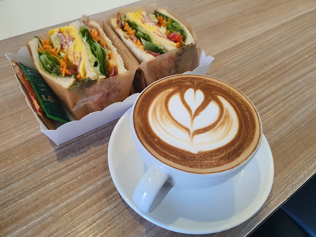 Ruma Cafe & Co-Working Space - เมือง