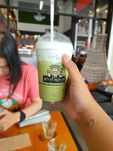 แกะดำคอฟฟี่ - การบริการอาหารและที่พัก