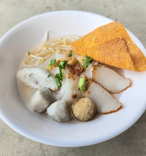 Opinii despre ตุ้ย ลูกชิ้นปลา-ขอนแก่น în อำเภอเมืองขอนแก่น - การบริการอาหารและที่พัก