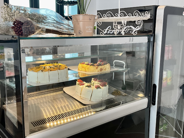 Sunshine on my mind - การบริการอาหารและที่พัก