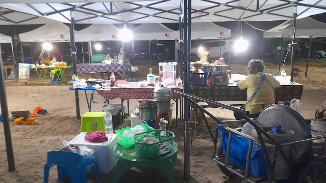 Opinii despre ตลาดแหลมรุ่งเรือง (ตลาดริมเล) în เมือง - การบริการอาหารและที่พัก