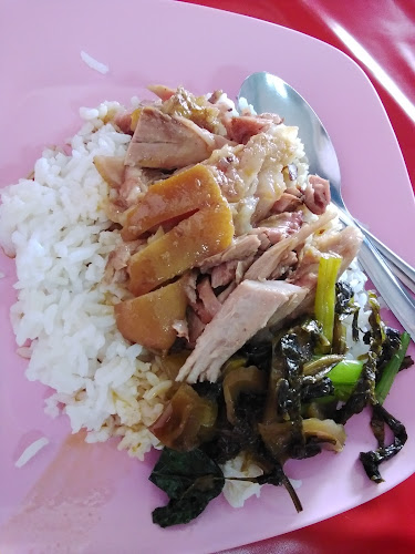 เปียงต้มเลือดหมู - การบริการอาหารและที่พัก