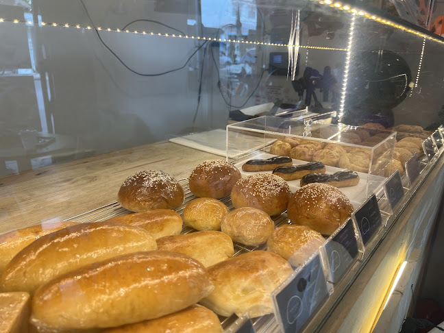 Comentarii opinii despre Farm Ma-No Bakery