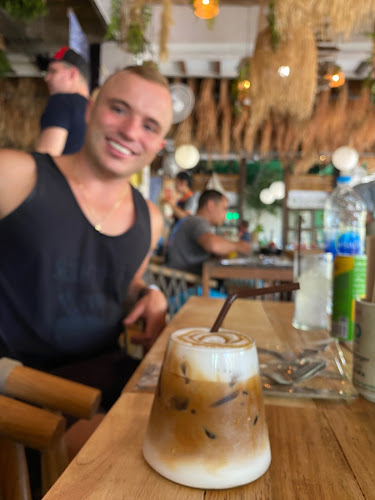 Comentarii opinii despre KIRI burger & bowl , kata beach