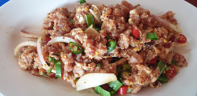ส้มตำเจ้อุ๊ - การบริการอาหารและที่พัก