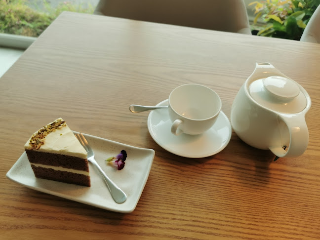 MOTÉA - การบริการอาหารและที่พัก