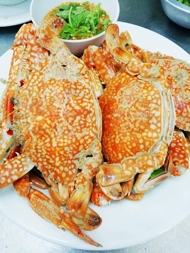 Thai smile 2 Restaurant - การบริการอาหารและที่พัก