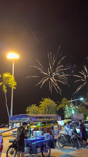 21 February Mix’s - การบริการอาหารและที่พัก