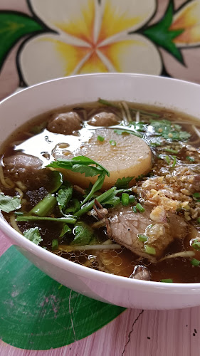 ก๋วยเตี๋ยวไก่-เนื้อตุ๋น - อำเภอเมืองภูเก็ต