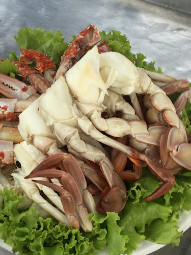 ยายดำ Jomtien ร่มเตียงชายหาด ล็อก155 - การบริการอาหารและที่พัก