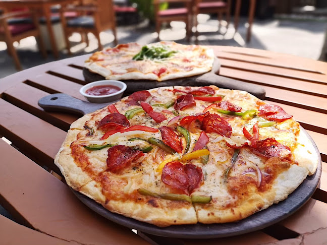 Opinii despre MINT Bar & Restaurant în อำเภอเมืองภูเก็ต - การบริการอาหารและที่พัก