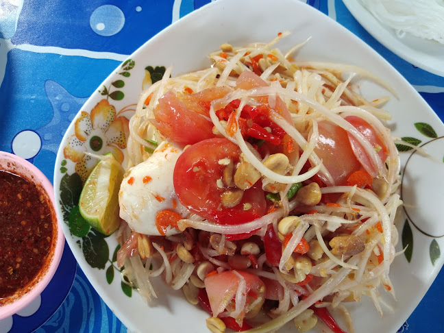 ร้านจิ้มจุ่มลุงหนวดสมุย