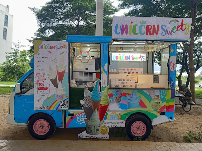 Unicorn Sweety สาขาเซ็นทรัล วิลเลจ - การบริการอาหารและที่พัก